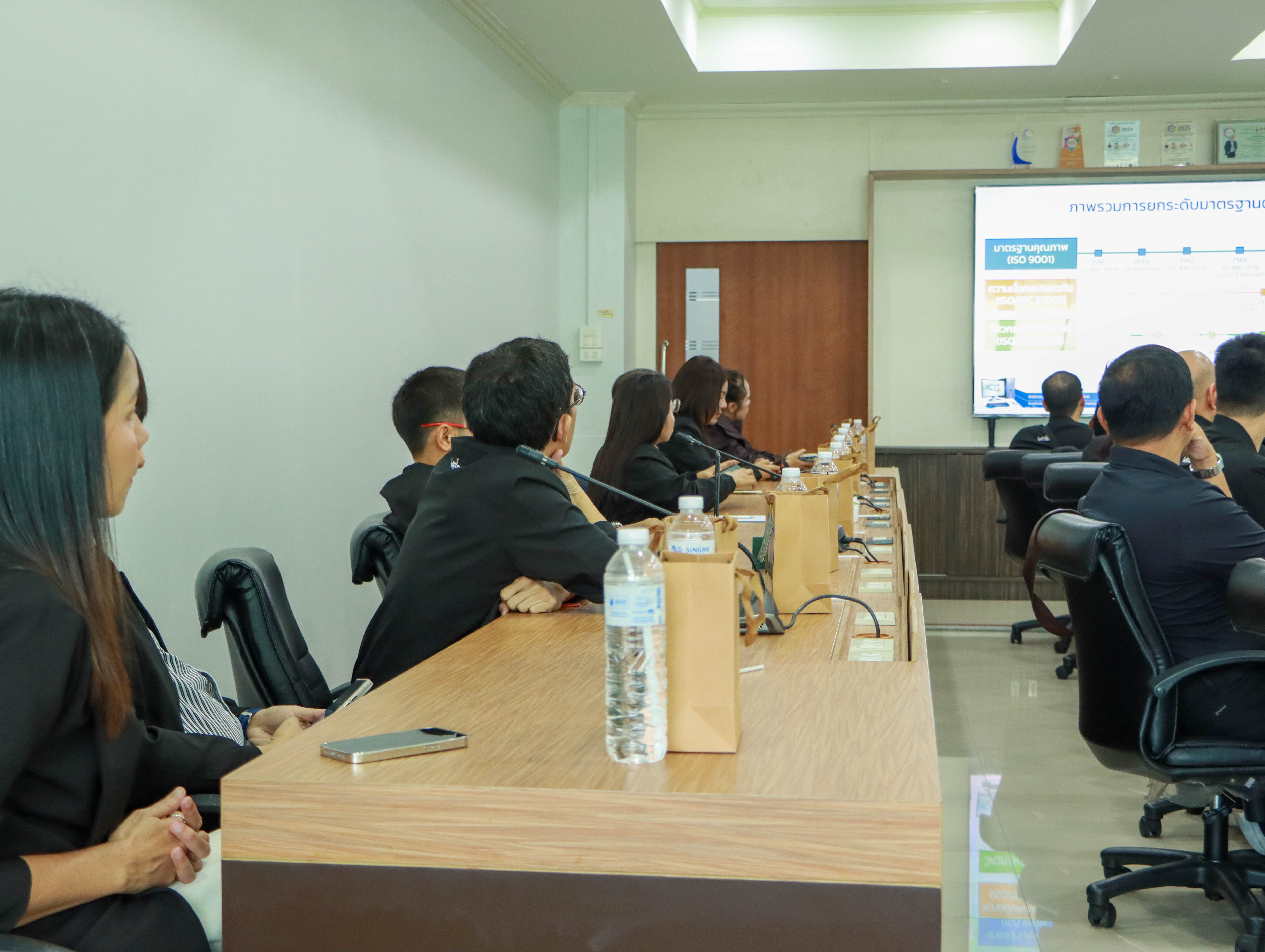 ก้าวสู่ Digital Organization! LeRT ม.ทักษิณ เรียนรู้ต้นแบบบริหารทรัพยากรองค์กรแบบบูรณาการ เชื่อมทุกกระบวนงานสู่ Paperless