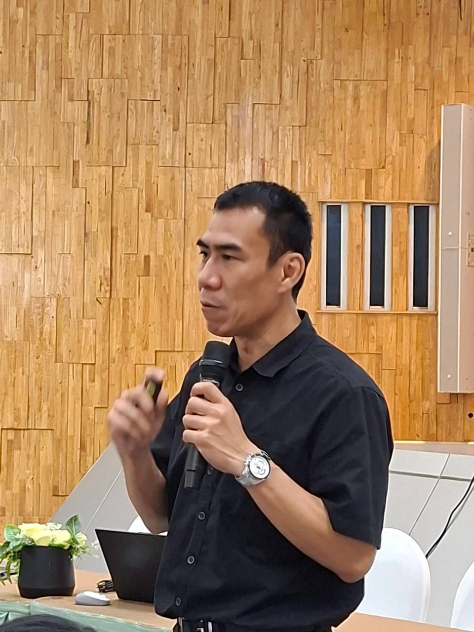 ถ่ายทอดทักษะ AI สร้างพลเมืองดิจิทัล ผ่าน Workshop “การออกแบบผลิตภัณฑ์ด้วย AI”