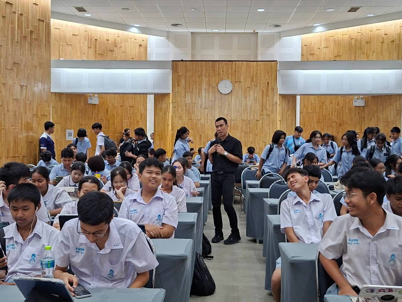 ถ่ายทอดทักษะ AI สร้างพลเมืองดิจิทัล ผ่าน Workshop “การออกแบบผลิตภัณฑ์ด้วย AI”