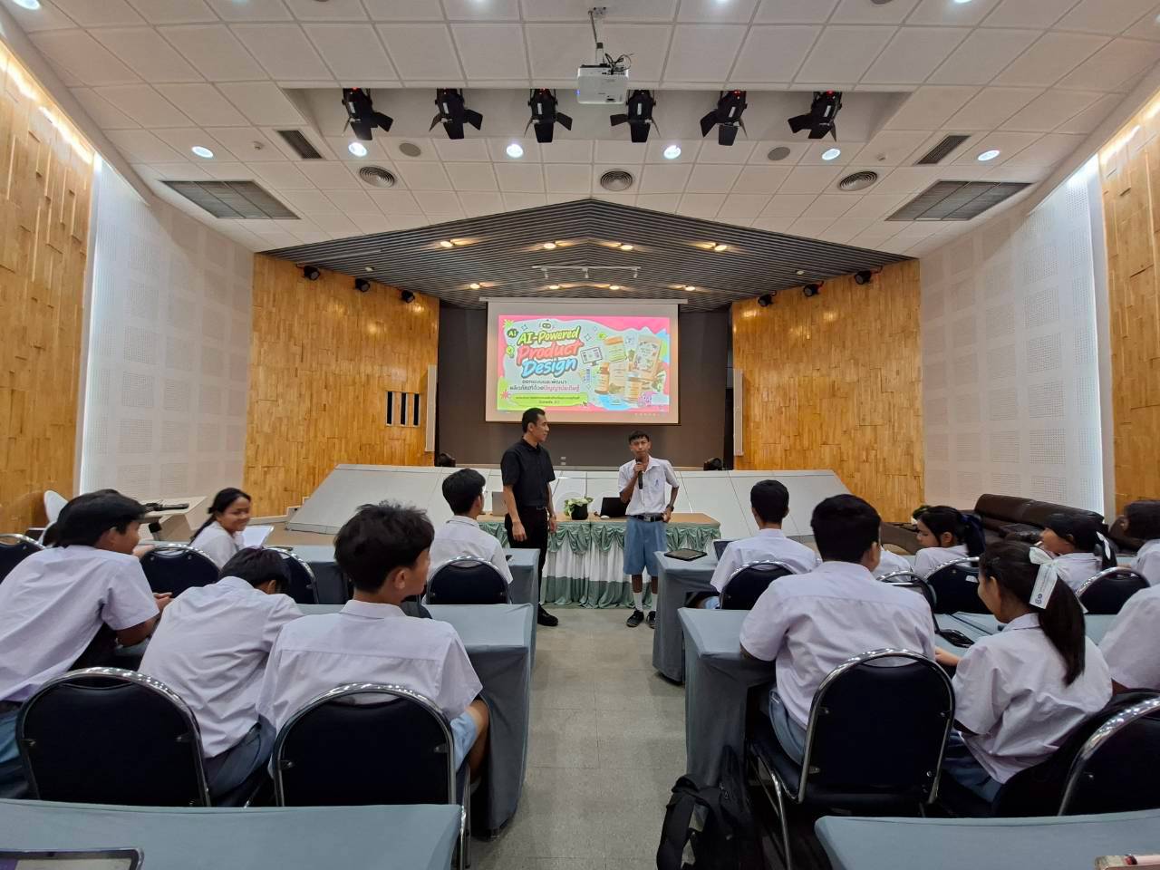 ถ่ายทอดทักษะ AI สร้างพลเมืองดิจิทัล ผ่าน Workshop “การออกแบบผลิตภัณฑ์ด้วย AI”