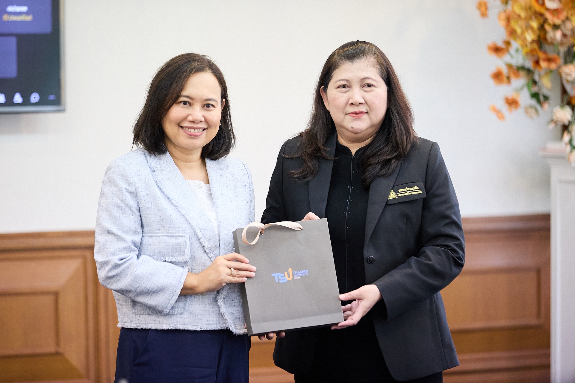 ก้าวสู่ Digital Organization! LeRT ม.ทักษิณ เรียนรู้ต้นแบบบริหารทรัพยากรองค์กรแบบบูรณาการ เชื่อมทุกกระบวนงานสู่ Paperless