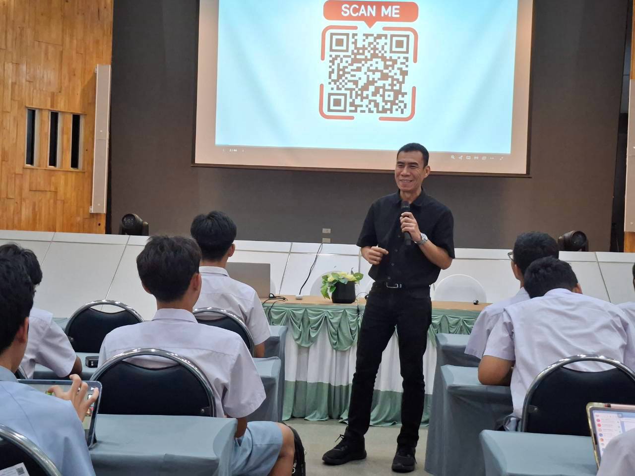 ถ่ายทอดทักษะ AI สร้างพลเมืองดิจิทัล ผ่าน Workshop “การออกแบบผลิตภัณฑ์ด้วย AI”